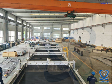 Filtre à bande horizontal fonctionnant en continu à vide, haute efficacité